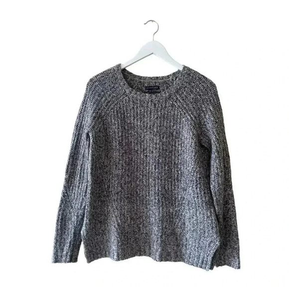 American Eagle Outfitters” Amazingly Soft” Knit Long Sleeves Warm Cozy Crewneck - Picture 1 of 12
